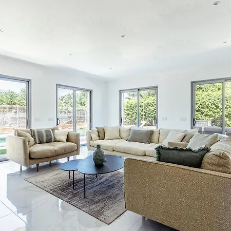 Villa Stunning 2 1 Bedroom With Private Pool, Vilamoura
